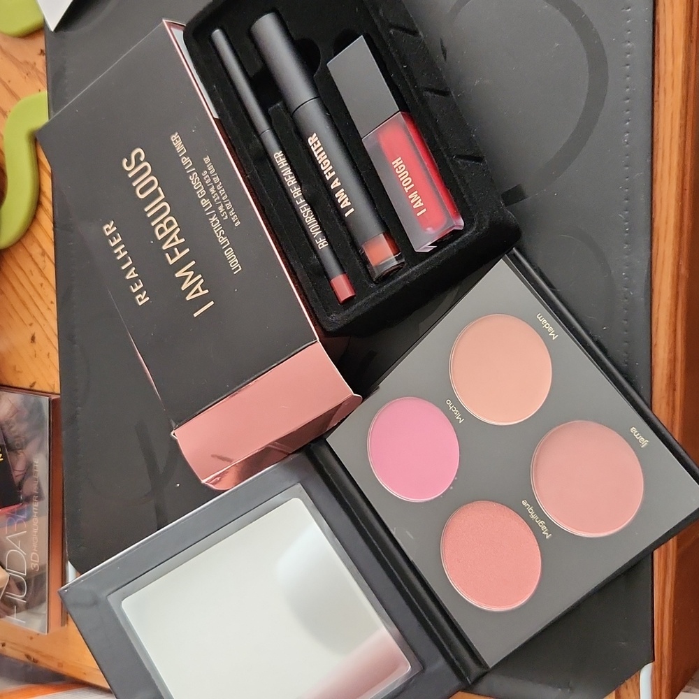 Mischo beauty blush real her lip make up bundle new